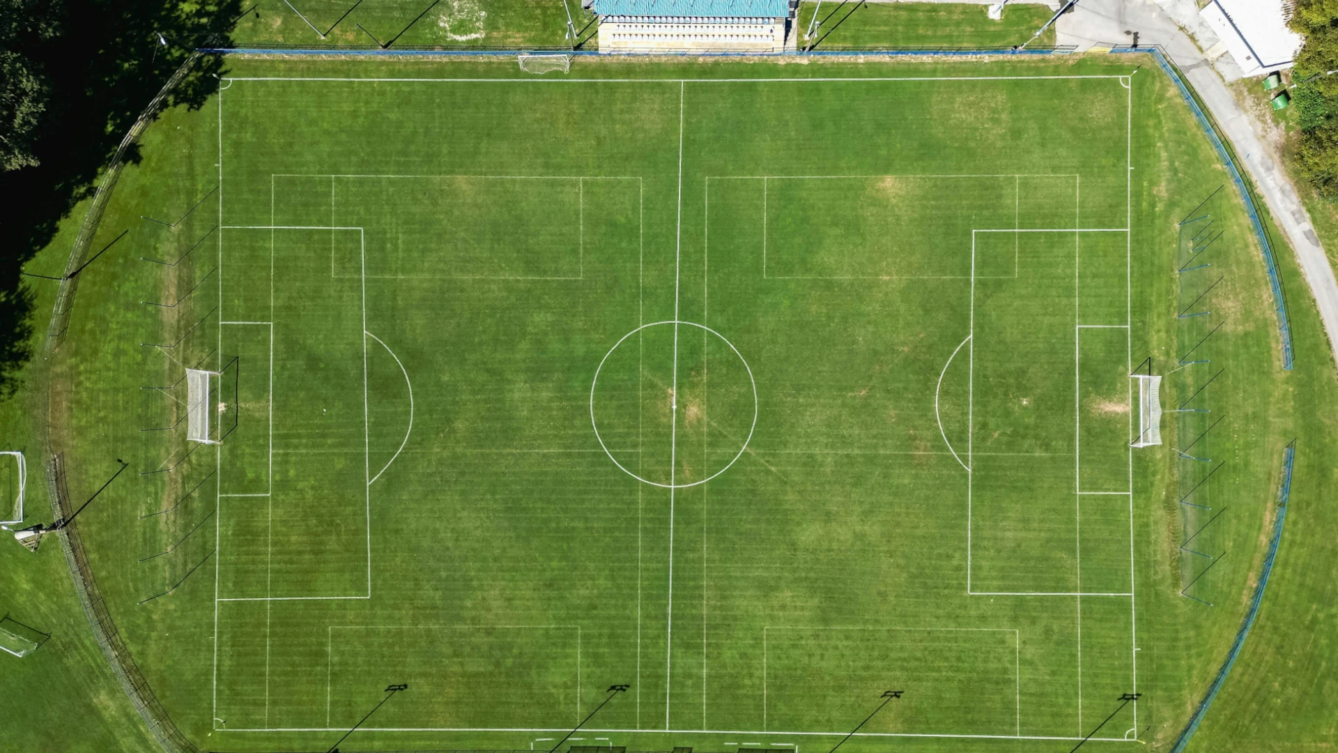 Canchas de fútbol 11 en colegios